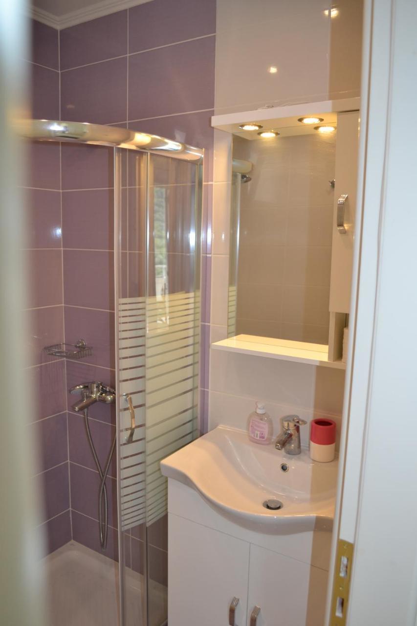 Av Apartment Áyios Nikítas Exteriör bild